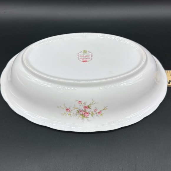 Paragon Victoriana Rose Oval Serving Bowl Bone China England a. - Picture 4 of 5
